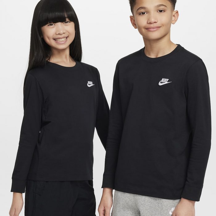 Детская футболка Nike Sportswear Черная