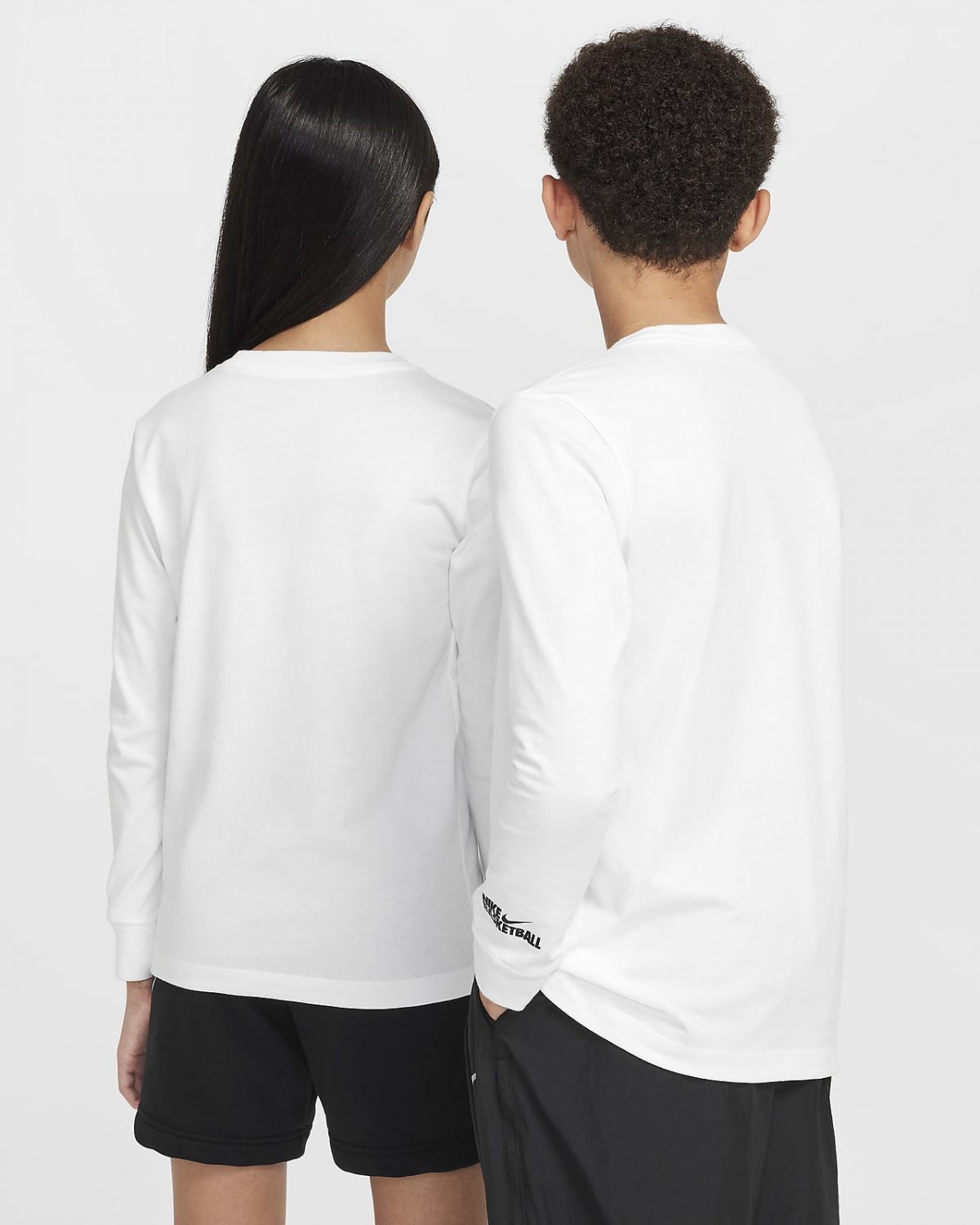 Детская футболка Nike Sportswear Белая фотография
