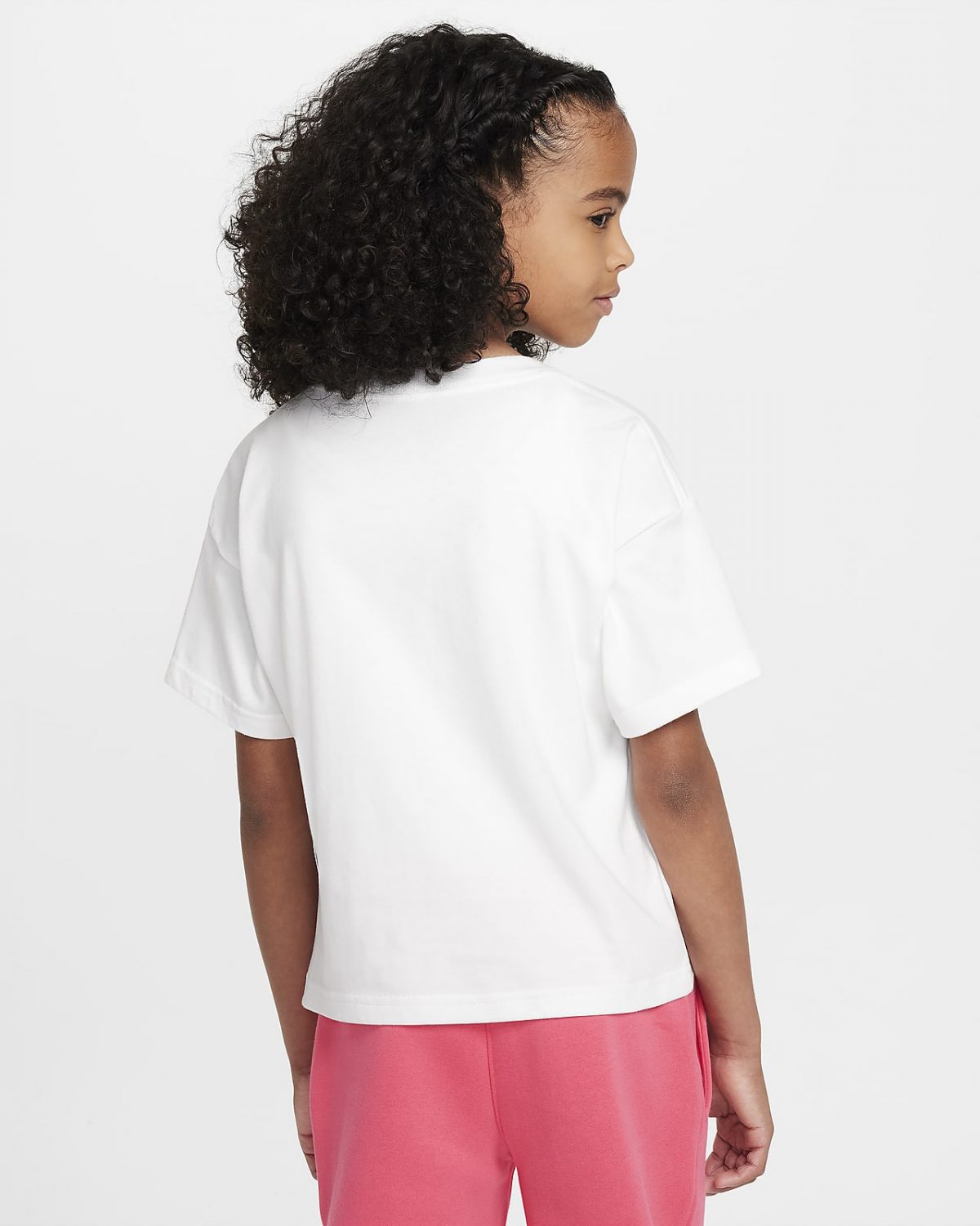 Детская футболка Nike Sportswear Белая фотография